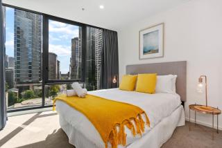 Central Southbank Apt w Balcony, Pool & Parking - 7