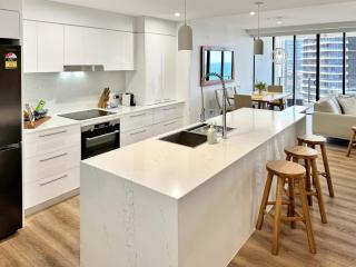 Ocean View Luxury 2 Level Penthouse 3BR 30th Floor - Gold Coast - 2