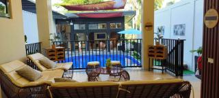 Gailles Luxury Villa Hotspring Resort in Pansol - Calamba - 4