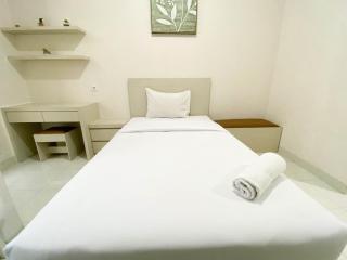 Minimalist and Homey Studio Room at Amartha View Apartment By Travelio - Semarang - 1