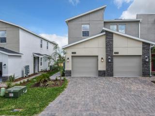 Last Minute Disney Getaway! Private Pool, Hot Tub & Games Room. Book Now! #88067 - Kissimmee - 8