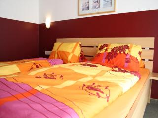 Spacious Chalet in Piesendorf with Sauna - Piesendorf - 1