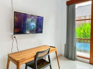 Island Boy Guesthouse N Prime Location in Canggu - 4