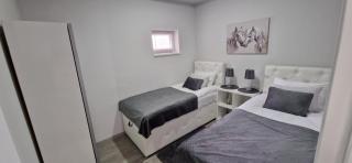 Apartmani i sobe Gromilovic Apartman 4 - 7