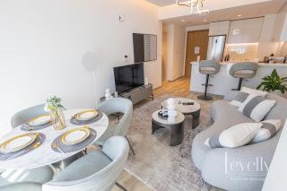 Stunning 1BR with Panoramic City Skyline View - Dubai - 5