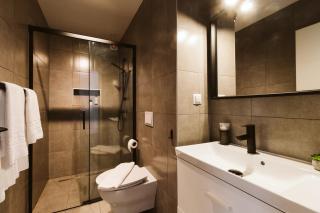 Townhouse Boutique - 9