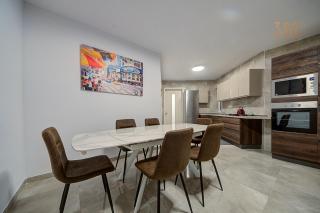 Lovely 2BR home with Backyard & Sofabed in Gzira by 360 Estates - Il-Gżira - 6
