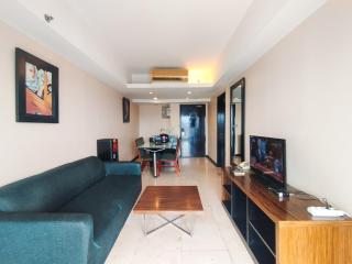 Tranquil Designed 2BR at Braga City Walk Apartment By Travelio - Bandung - 0