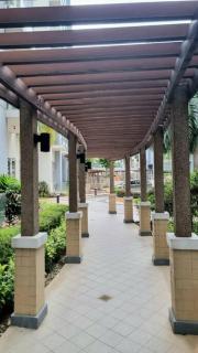 1BR with Balcony Condo accross NAIA T3 - Manila - 7