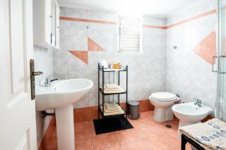 Riviera Retreat Relaxing Vacation Apartment by the Sea in Voula - 4
