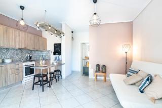 Riviera Retreat Relaxing Vacation Apartment by the Sea in Voula - 6