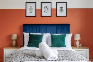 Stylish 3-BR Home in Gateshead near Newcastle - 3