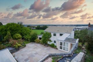 Longview - 4 Bedroom Holiday Home - Pembroke Dock - Pembroke Dock - 0