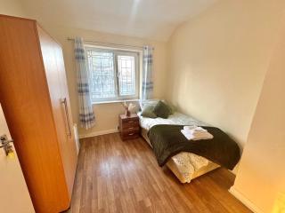 Dagenham Comfort House - Dagenham - 4