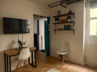 CENTRAL and COSY 1 bedroom apartment - Parijs - 6