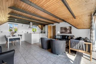 Just 500 Meters From Both The Sea And The Town, This Lovely, Well-Maintained Holiday Home Is Situated - 7