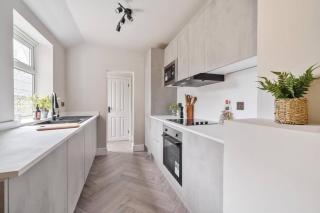 Luxury 3 Bed House in Central Tunbridge Wells Sleeps 10 - 8