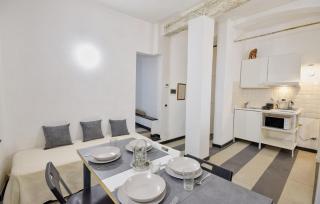 2 Bedroom Stunning Apartment In Genova - Genua - 0