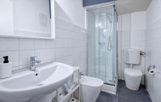 2 Bedroom Stunning Apartment In Genova - Genua - 1