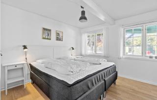 Awesome Apartment In Svaneke With Wifi - Svaneke - 5