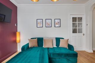 Lovely 4-Bedroom House in Hartlepool - Street Parking - 1
