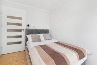 Modern Apartment with a View of the Motlawa River in Gdańsk by Rent like home - Danzig - 9