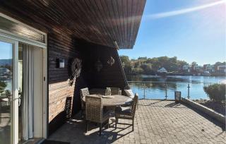 Nice Apartment In Mathopen With Wifi - - 1
