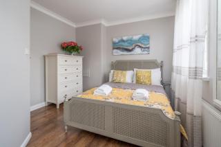 Urban Escape - Spacious 3-Bedroom Home Close to Canary Wharf - London - 0