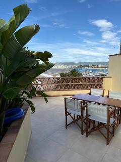 Dúplex amb terrassa i vistes al mar by Apartaments la Catifa - Palamós - 0