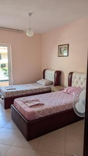 Sharing Apt- private room with 2 beds - Sarandë - 0