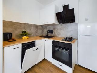 Bright Studio in Downtown Warsaw by Noclegi Renters - Varsavia - 3