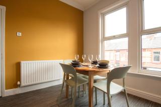 Britannia Apartments in Liscard Village Wallasey by Rework Accommodation - Wallasey - 3