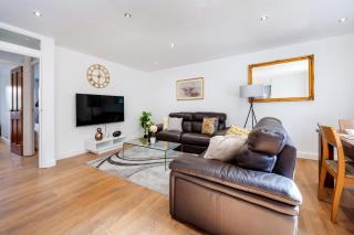 Classic 2 bed apartment situated in Mill Hill - Hendon - 5