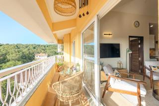Alaya Stays 2 BHK with Balcony & Lift - Veera Marina - 8