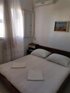 studio apartment with sea view - Komiža - 4