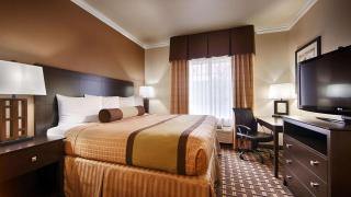 Best Western Plus Cutting Horse Inn & Suites - 1