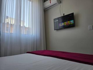 Apt lindo portaria 24h no centro Cond Castanheiras - Montes Claros - 3