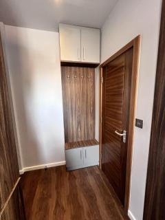 London Studio Retreat - Colney Hatch Lane - London - 7