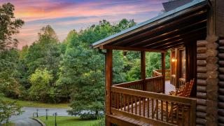 Applewood Manor - 2