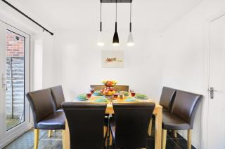 Three bedroom house for your family and workstays - Amersham - 5