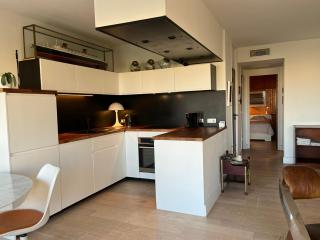 T3 vue port 200m de la plage 2 chambres avec garage - 2