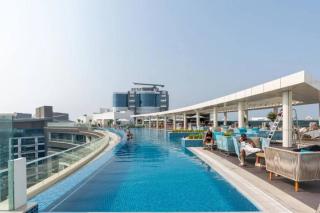 Luxurious Studio In Seven Palm Hotel & Apartments - Dubai - 2