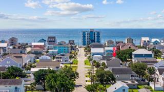Steps from the Sand & Dining by myBeach Vacation Rentals - Myrtle Beach - 6
