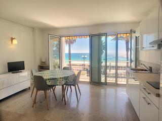 Font de mer, balcon, face plages 266L LEBL - Cannes - 7