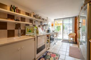 Le Grand Lapin Blanc - 1