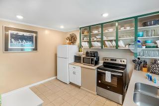 The Margaritaville House! Sleeps 13! Ocean Views and Rooftop Deck - 2