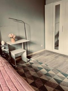 Entire home in Greenwich - 8