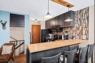 Ski-in Ski-out Townhome at Lutsen Mountain, Pool, Hot Tub, Fitness, Sauna and more! - 8