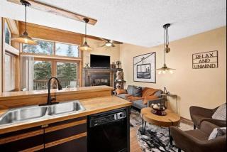 Ski-in Ski-out Townhome at Lutsen Mountain, Pool, Hot Tub, Fitness, Sauna and more! - 4