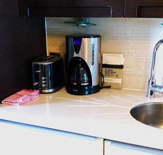 Super Central beautiful Three Bedroom - 1